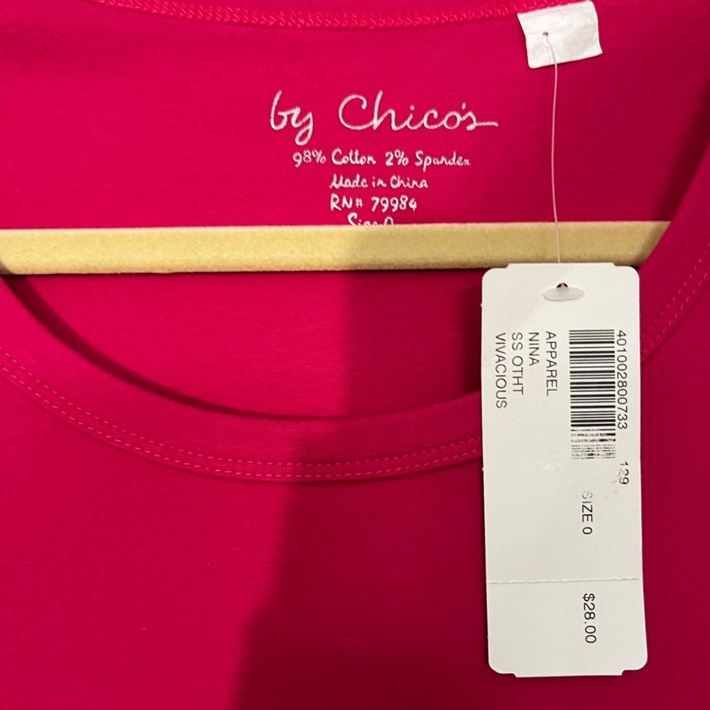 NEW Chico’s Top - Picture 4 of 4